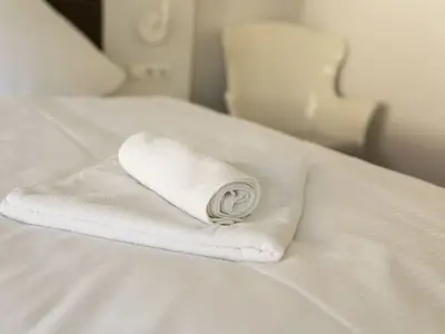 Doppelzimmer für 3 Personen (19 m²) in Hollfeld 3/10 Doppelzimmer für 3 Personen (19 m²) in Hollfeld 3/10