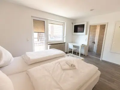 Doppelzimmer für 2 Personen (15 m²) in Hollfeld 9/10 Doppelzimmer für 2 Personen (15 m²) in Hollfeld 9/10