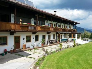 23369110-Doppelzimmer-2-Hopfgarten im Brixental-300x225-2