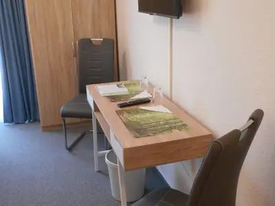 Doppelzimmer für 2 Personen (25 m²) in Husum 4/7