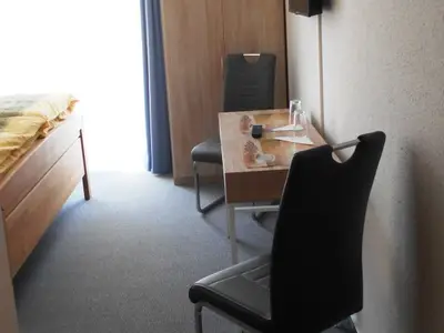 Doppelzimmer für 2 Personen (25 m²) in Husum 4/6