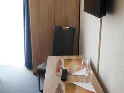 Doppelzimmer für 2 Personen (25 m²) in Husum 5/6