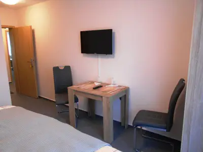 Doppelzimmer für 2 Personen (25 m²) in Husum 4/6