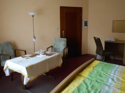 Doppelzimmer für 2 Personen (20 m²) in Husum 10/10