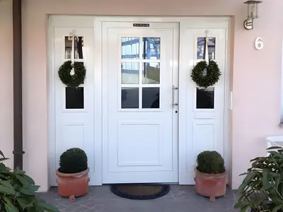 INSIDE, OUTSIDE