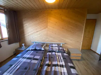 Doppelzimmer für 2 Personen (12 m²) in Immenstadt 3/10
