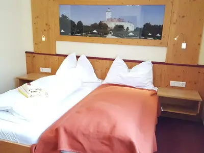 Doppelzimmer für 2 Personen in Inning 5/7