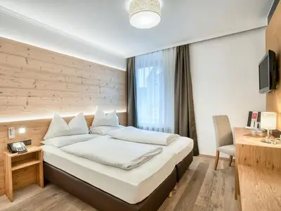 Doppelzimmer für 2 Personen in Innsbruck 5/10