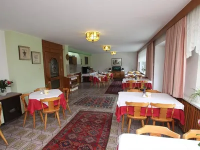 Doppelzimmer für 2 Personen in Innsbruck 2/10