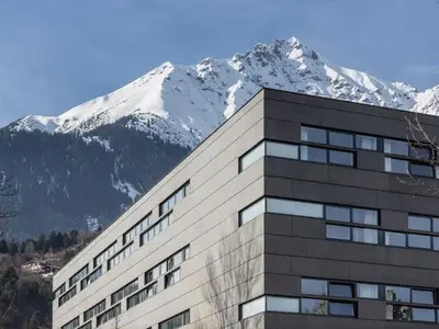 Doppelzimmer für 2 Personen (27 m²) in Innsbruck 2/10