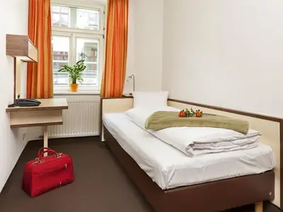 Doppelzimmer für 2 Personen in Innsbruck 4/10
