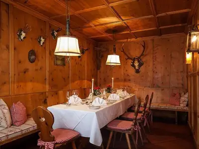 Doppelzimmer für 2 Personen (18 m²) in Innsbruck 4/10