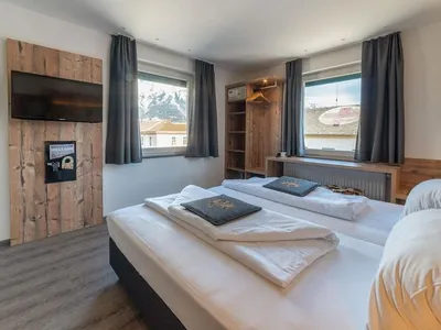 Doppelzimmer für 2 Personen (20 m²) in Innsbruck 9/10