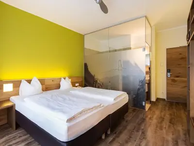 Doppelzimmer für 2 Personen in Innsbruck 1/10