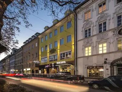 Doppelzimmer für 2 Personen in Innsbruck 2/10