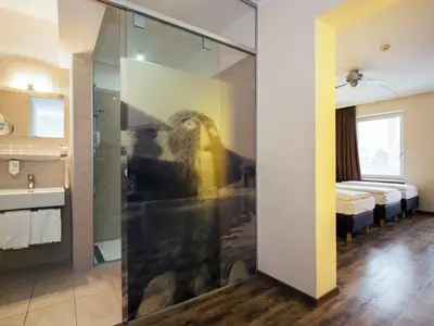 Doppelzimmer für 2 Personen in Innsbruck 3/10