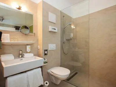 Doppelzimmer für 2 Personen in Innsbruck 4/10