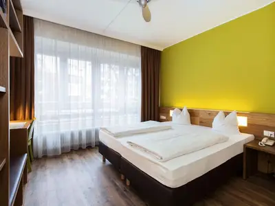 Doppelzimmer für 2 Personen in Innsbruck 8/10