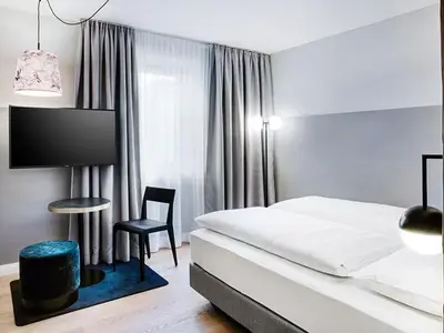 Doppelzimmer für 2 Personen (24 m²) in Innsbruck 10/10