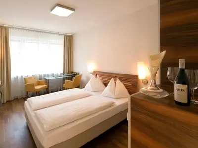 Doppelzimmer für 2 Personen in Innsbruck 5/10