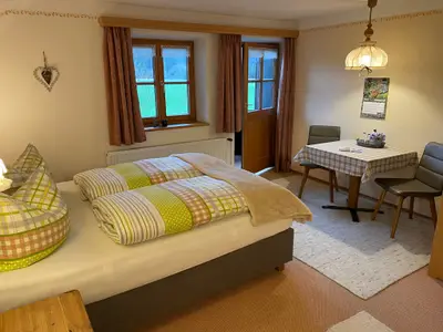 Doppelzimmer Bergblick mit Balkon