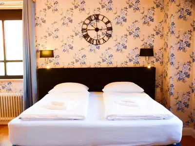 Deluxe Zimmer mit Kingsize-Bett