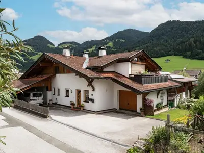 Doppelzimmer für 2 Personen (14 m²) in Itter 9/10