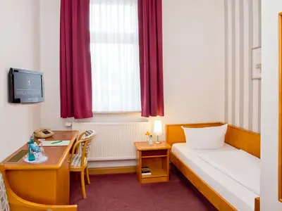 Doppelzimmer für 2 Personen in Jena 9/10