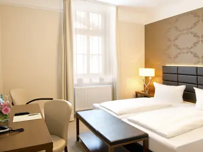 Doppelzimmer für 2 Personen in Jena 1/2