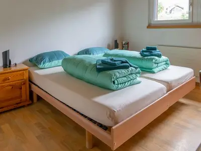 Doppelzimmer für 2 Personen in Jenaz 4/5