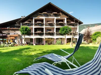 Doppelzimmer für 2 Personen (28 m²) in Jenig 3/10