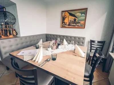 Doppelzimmer für 3 Personen (25 m²) in Kalenborn 1/10