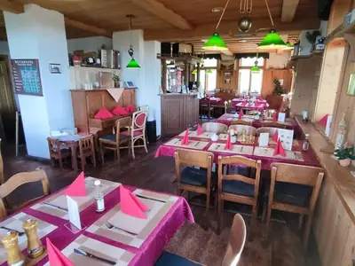 Doppelzimmer für 4 Personen (21 m²) in Klingenthal/Sachsen 6/10