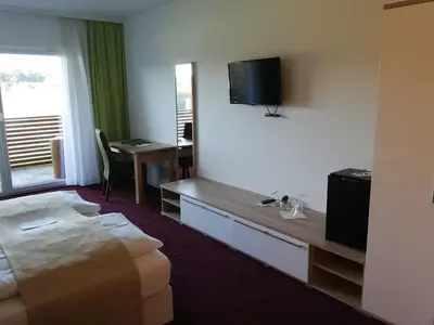 Doppelzimmer für 3 Personen (27 m²) in Klöch 7/10