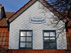 22771169-Doppelzimmer-2-Kloster (Insel Hiddensee)-300x225-1