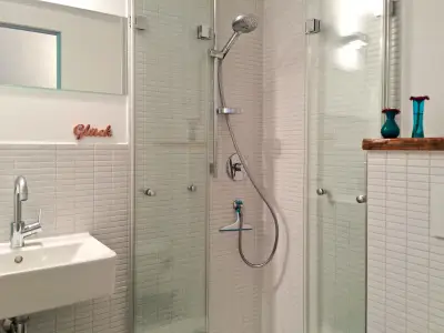 Doppelzimmer für 2 Personen (22 m²) in Köln 5/10