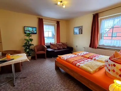 Doppelzimmer für 2 Personen (16 m²) in Königshütte 10/10