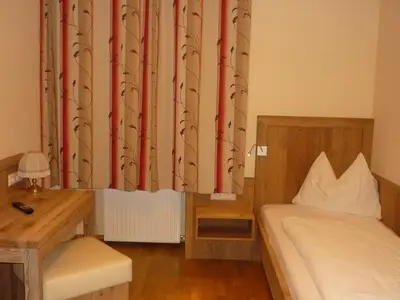 Doppelzimmer für 3 Personen (20 m²) in Kötschach-Mauthen 6/10