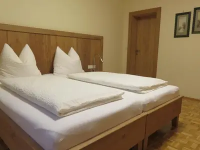 Doppelzimmer für 3 Personen (20 m²) in Kötschach-Mauthen 9/10