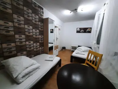 Doppelzimmer für 2 Personen (12 m²) in Krakau 1/10