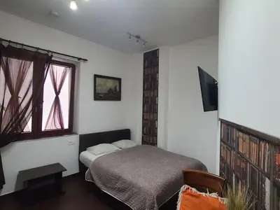 Doppelzimmer für 2 Personen (17 m²) in Krakau 1/10