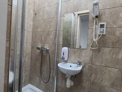 Doppelzimmer für 2 Personen (17 m²) in Krakau 4/10