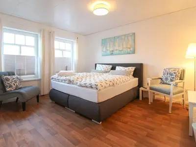Doppelzimmer für 2 Personen (25 m²) in Krummhörn Greetsiel 1/6