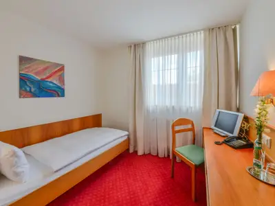 Doppelzimmer für 1 Person in Kusterdingen 2/8