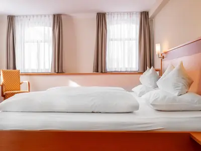 Doppelzimmer für 2 Personen in Laichingen 4/6