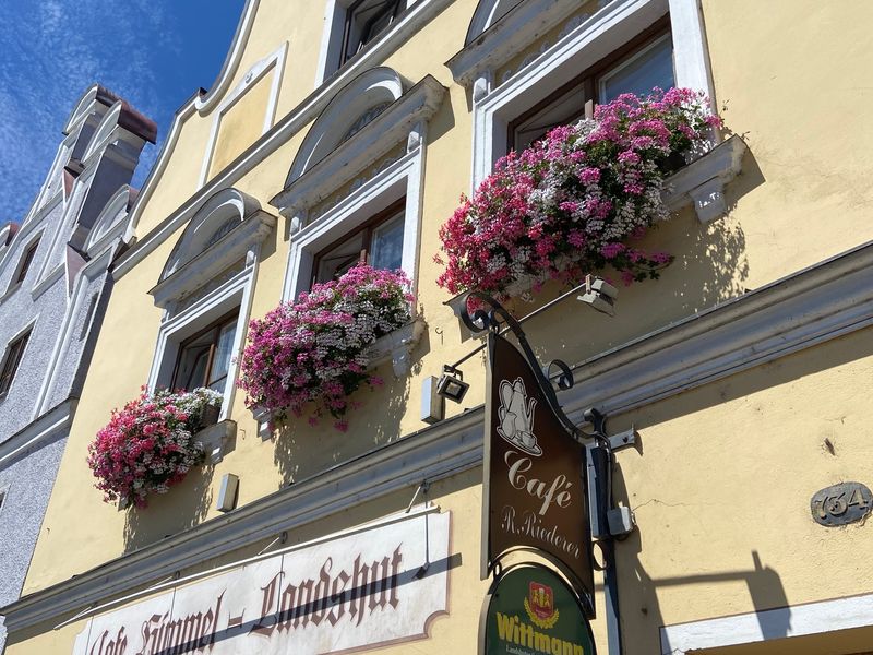 19023760-Doppelzimmer-2-Landshut-800x600-1