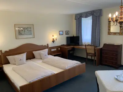 Zimmer 16
