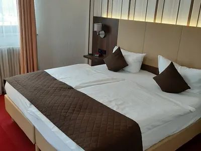 Doppelzimmer für 2 Personen in Langenau 3/4