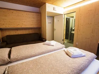 Doppelzimmer für 2 Personen (20 m²) in Lantsch/Lenz 9/10