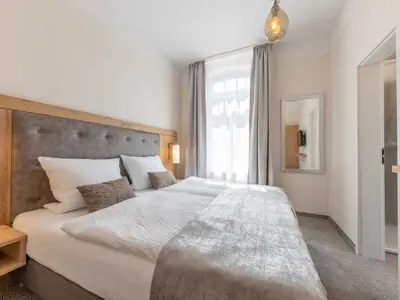 Doppelzimmer für 2 Personen (10 m²) in Leer 8/8